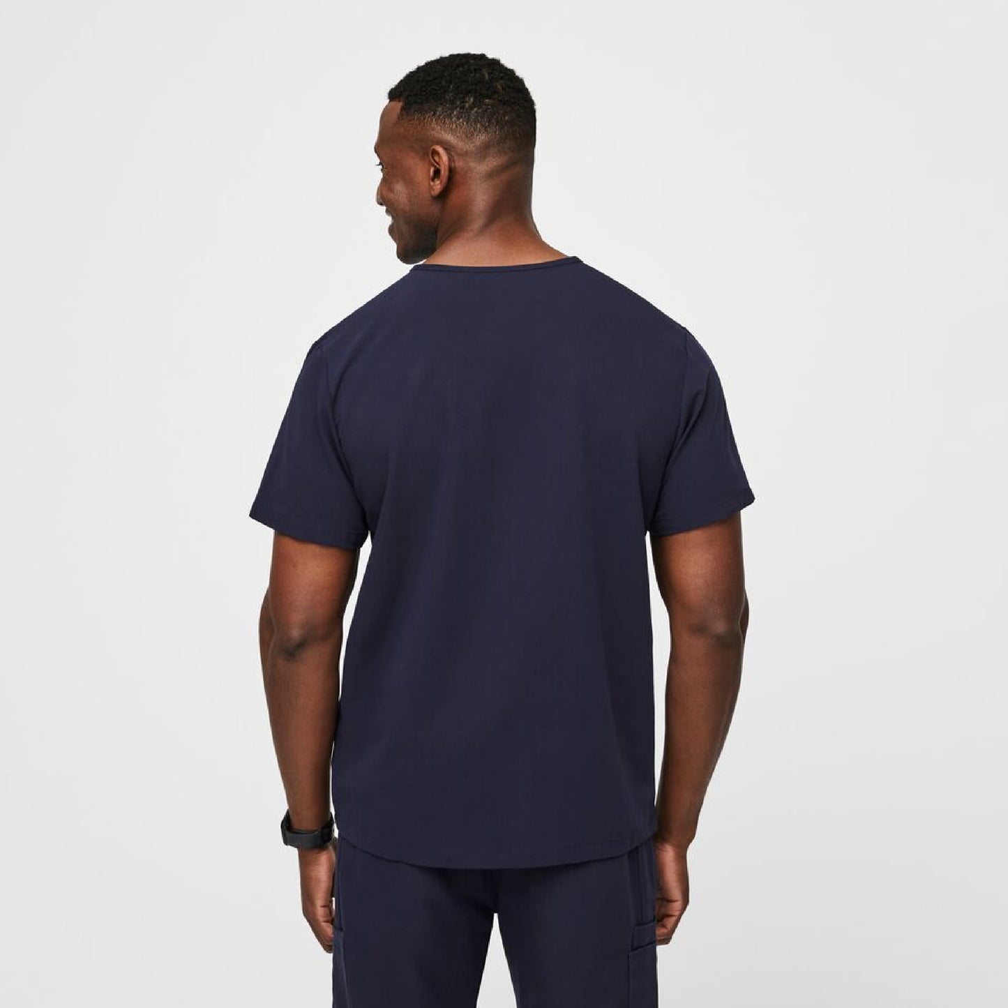 Leon Three-Pocket Scrub Top Northern Pines