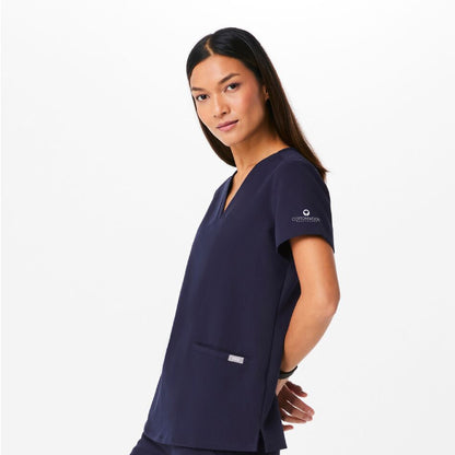 Casma Three-Pocket Scrub Top Cottonwood