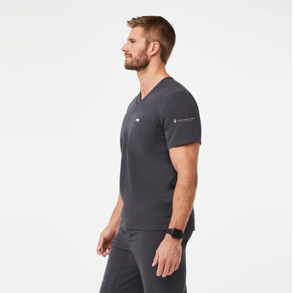 Leon Three-Pocket Scrub Top Northern Pines